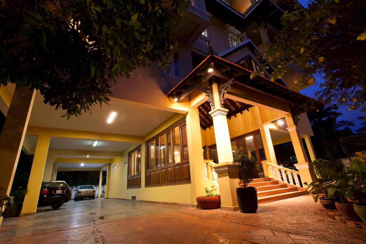 Grand Residence Phnom-Penh Buitenkant foto