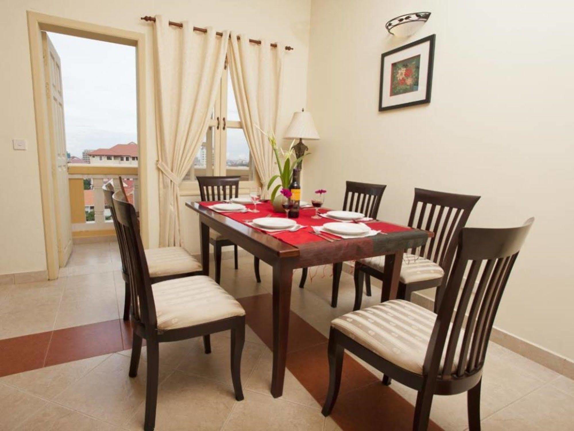 Grand Residence Phnom-Penh Buitenkant foto